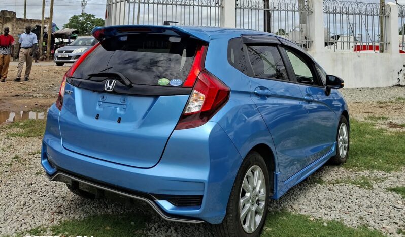 HONDA FIT NON HYBRID full