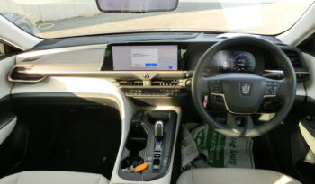 TOYOTA CROWN HYBRID MODEL 2022 full