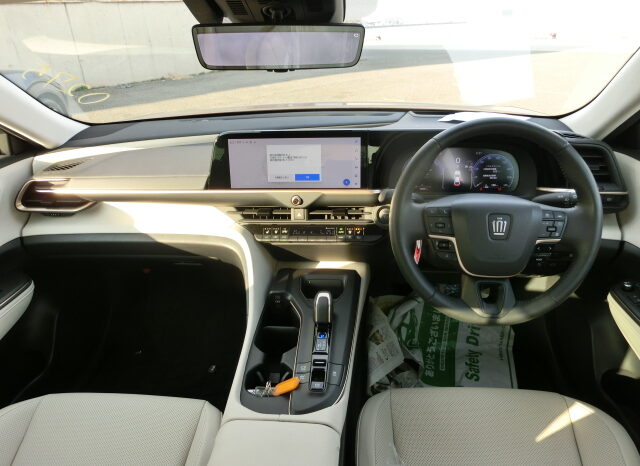 TOYOTA CROWN HYBRID MODEL 2022 full