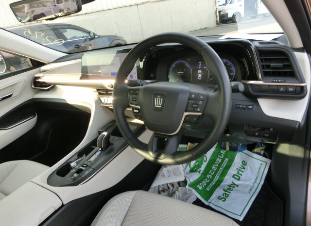 TOYOTA CROWN HYBRID MODEL 2022 full