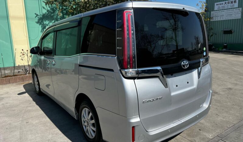 TOYOTA NOAH ESQUIRE full