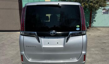 TOYOTA NOAH ESQUIRE full