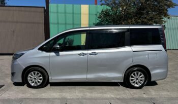 TOYOTA NOAH ESQUIRE full