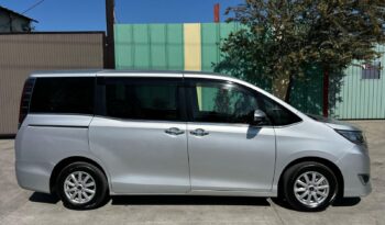 TOYOTA NOAH ESQUIRE full