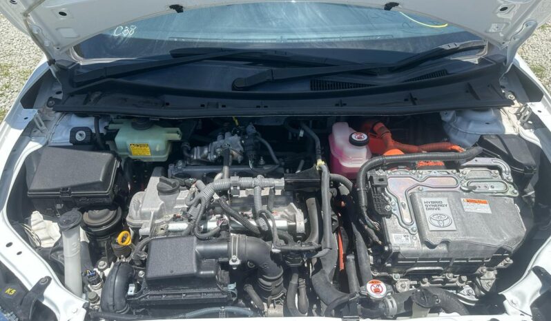 TOYOTA FIELDER HYBRID full